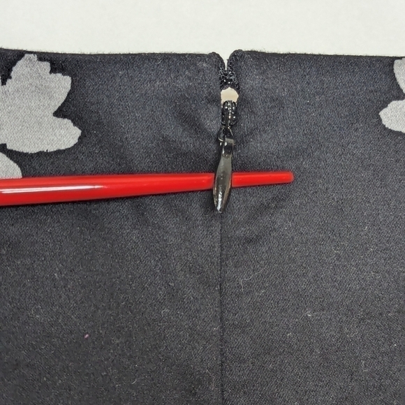 Elle Floral Sheath Dress Sz 8 Pink Black Sleeveless Career Wedding Guest Wiggle - Picture 4 of 7